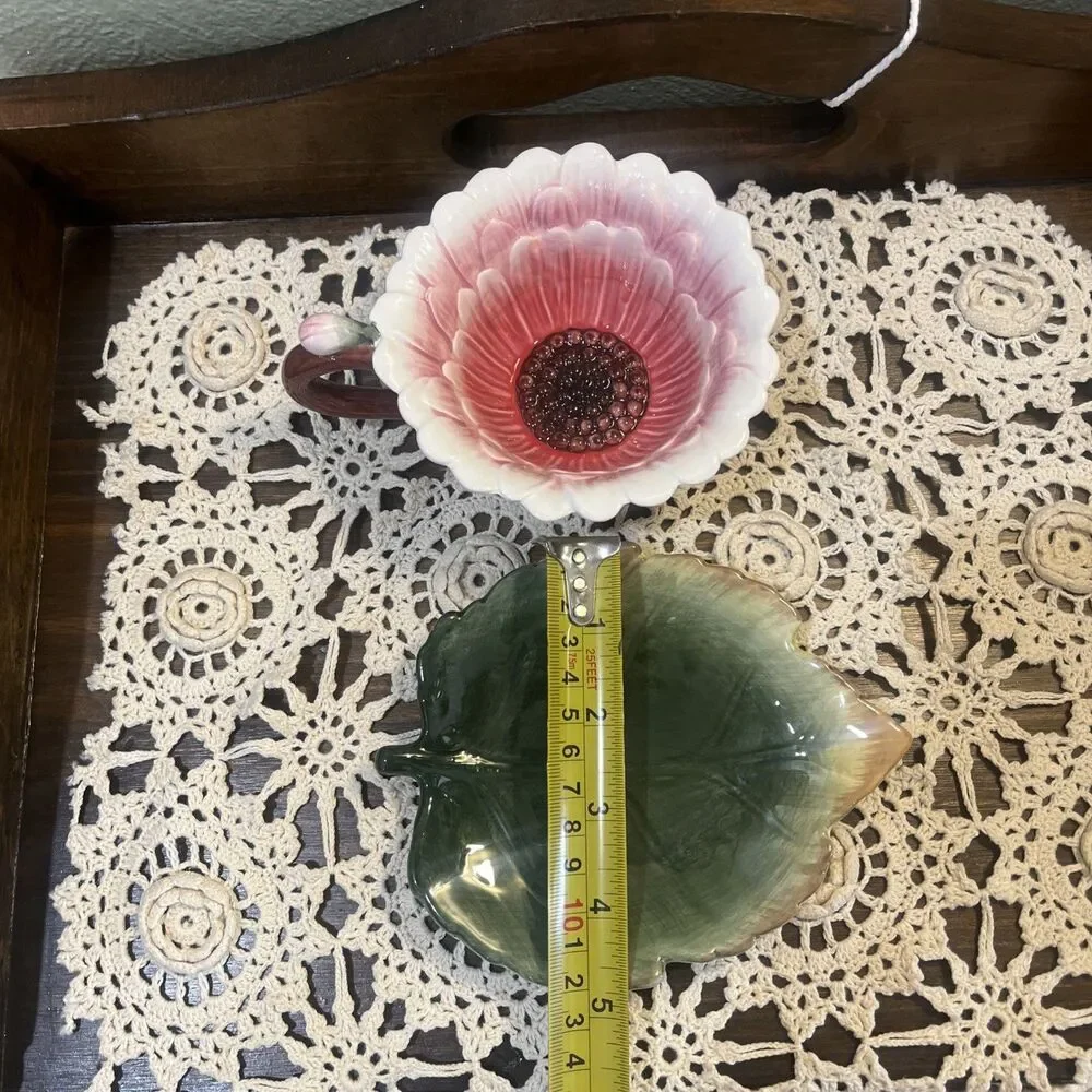 CORNER RUBY DARK PINK BROWN CENTER FLOWER & GREEN LEAF TEA CUP & SAUCER